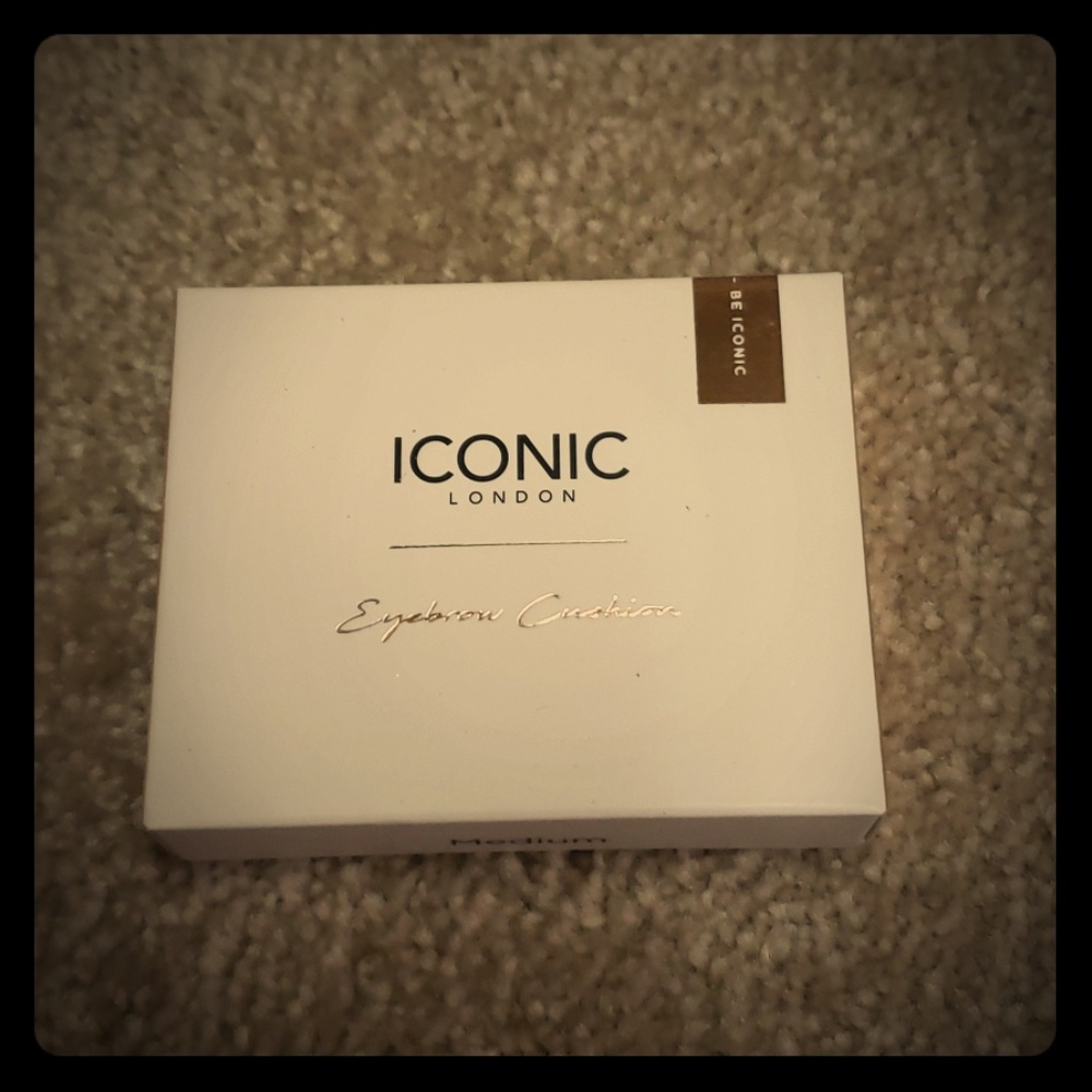 Iconic London eye brow Cushion